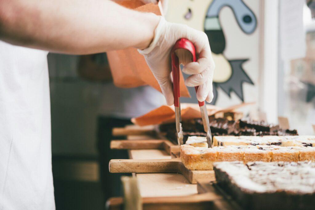 small-business-bakery-serving