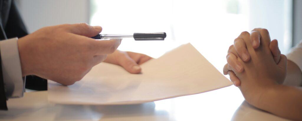 lender-borrower-signing-seo